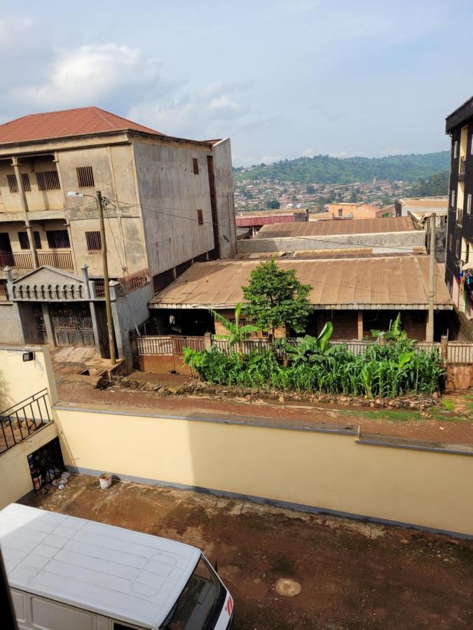 Hotel Altitel Bafoussam Экстерьер фото